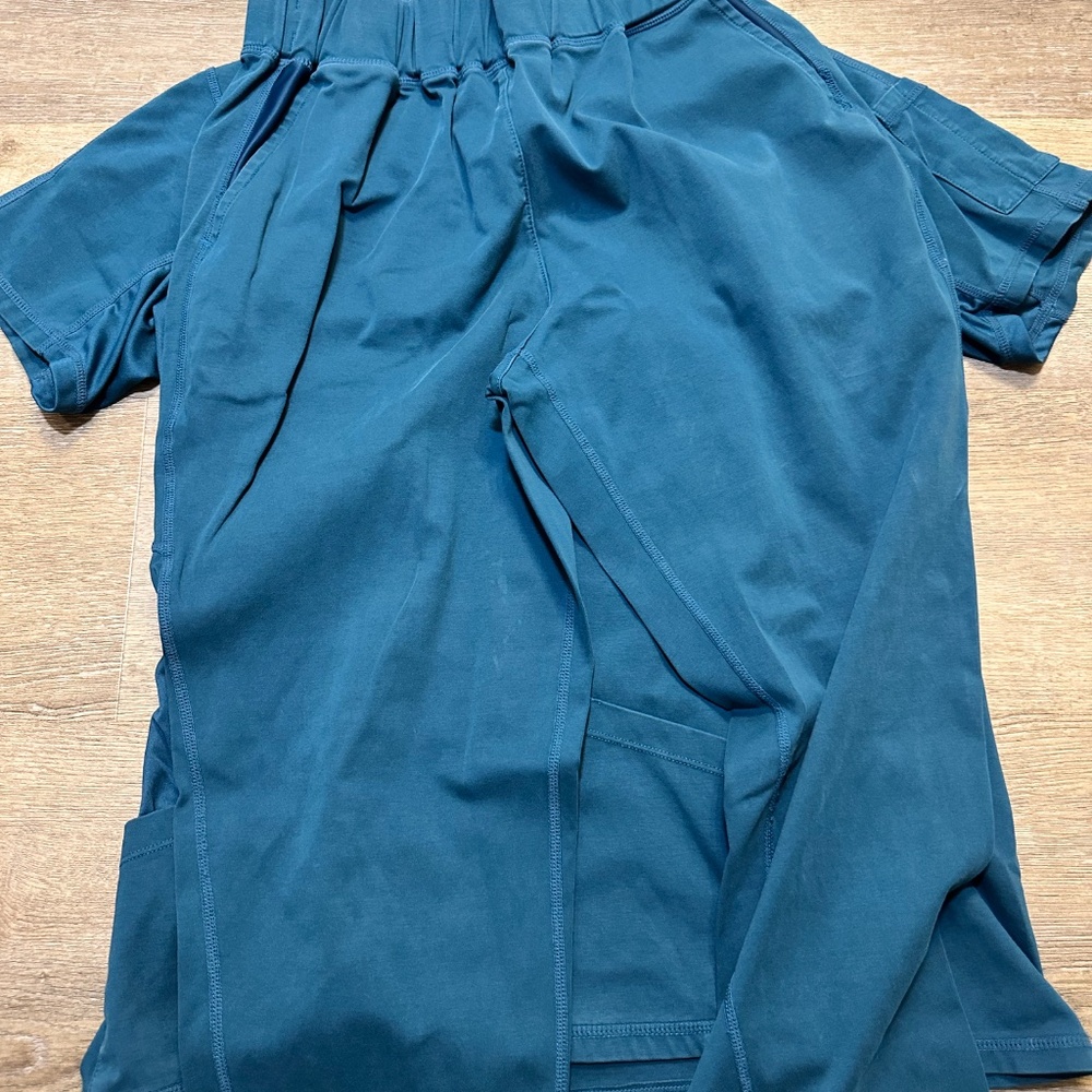 Women’s Scrub Set – Size Medium – Blue – Gently Used - Picture 3 of 4